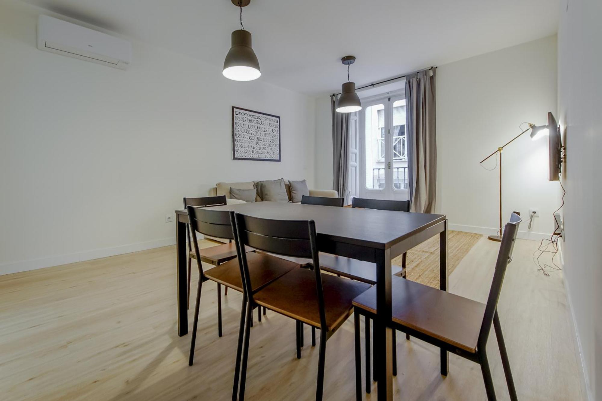 Modern Apt Para 6Pax En La Plaza De Tirso-Centro E1 Мадрид Экстерьер фото